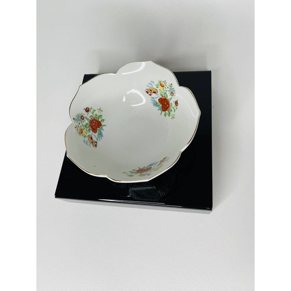 Bowl Miyako Porcelain Lotus Imari Ware Handcrafted Japan 7in Home Decor Preowned - Picture 1 of 8
